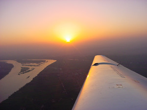 Uma bela cena para minha despedida do Egito: nascer do sol sobre o Nilo.