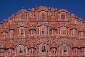 O belíssimo palácio Hawa Mahal, em Jaipur. Foto Margi Moss.